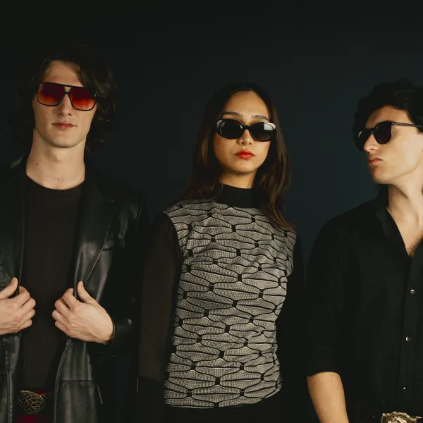 María Volante presenta: "Puesta en Escena" su nuevo EP