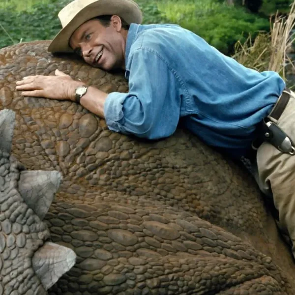 Murió Sam Neill, el inolvidable protagonista de Jurassic Park