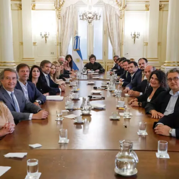 Milei se reúne con legisladores de LLA para analizar el proyecto de reforma de la Carta Orgánica del Banco Central