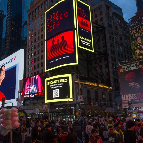 En pleno clima mundialista: Soda Stereo Ecos brilla en Times Square, Nueva York