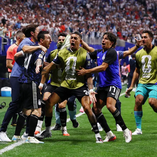 Argentina a la final de la Copa del Mundo: venció a Inglaterra y ahora va por España