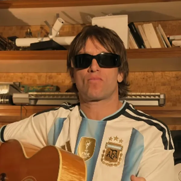 Joaquín Levinton reversionó "Wonderwall" de Oasis