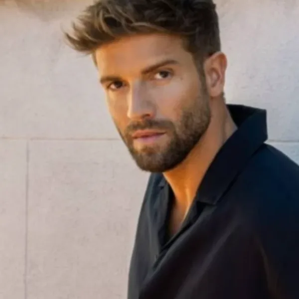 Pablo Alborán presenta su nuevo single "Tiempos Bonitos"