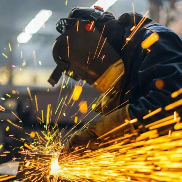 Los salarios de convenio cayeron en mayo: solo ocho de 26 gremios lograron mejoras y las caídas alcanzaron el 11% real