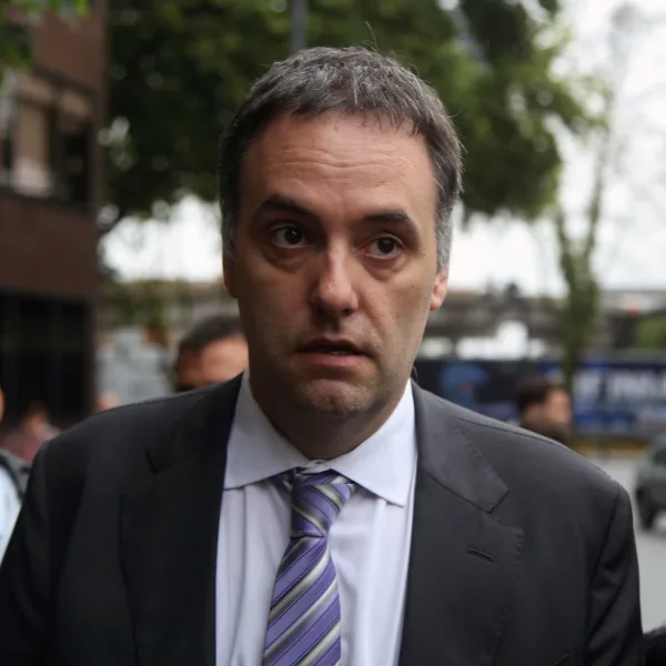 La Justicia detectó inconsistencias en el patrimonio de Adorni y podría citarlo a declarar