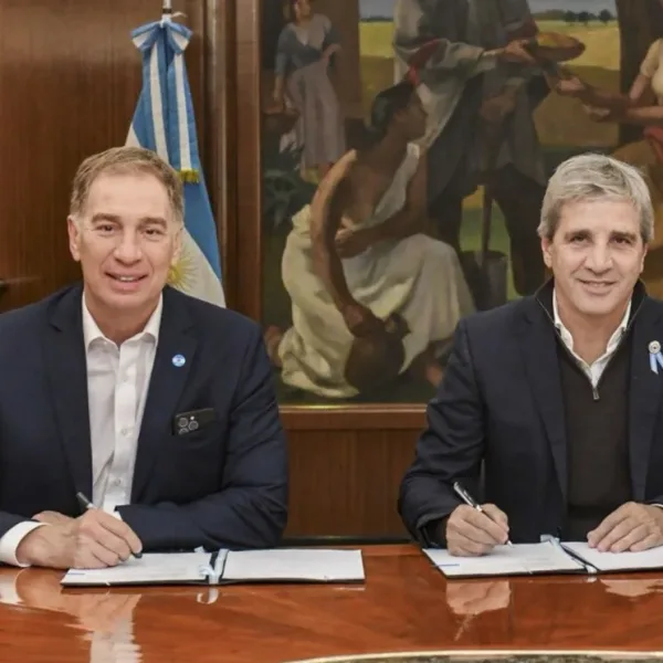 Cambios en el Gobierno: desmienten una interna entre Santilli y Caputo