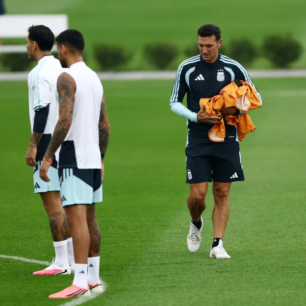 Argentina realizó su último entrenamiento: el posible equipo de Scaloni para la final ante España