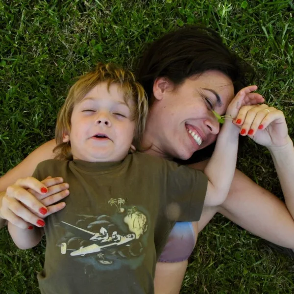 El sentido mensaje de Benicio, el hijo de Ernestina Pais: "Te pienso y te abrazo mientras me rompo en mil pedazos"