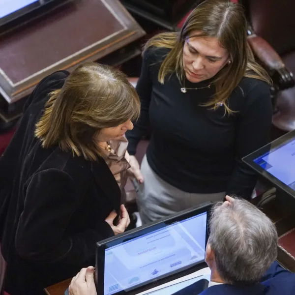 El Gobierno busca destrabar la Ley de Inviolabilidad de la Propiedad Privada y afina el proyecto