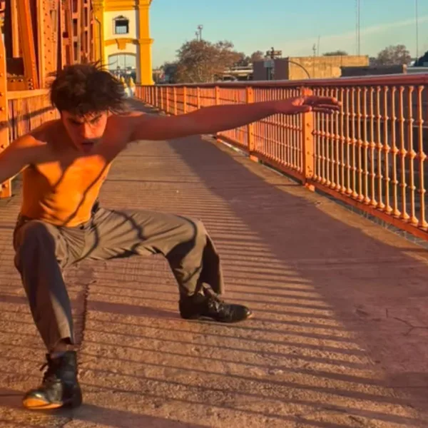 Quién es Marcos Medina Bellotti: el cantante que protagoniza el videoclip del nuevo álbum de the Rolling Stones