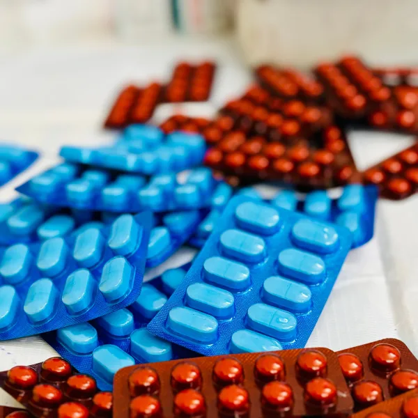 ANMAT autorizó la venta libre para diez ingredientes farmacéuticos activos