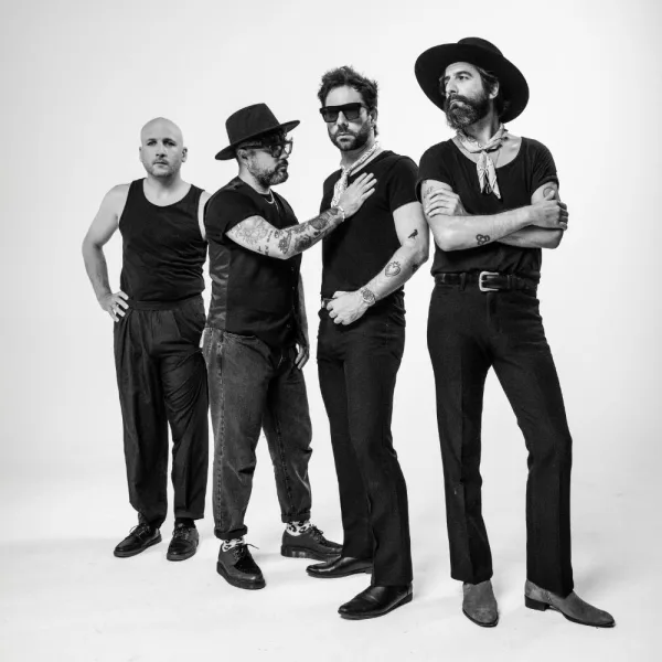 Viva Suecia presentó "Hecho en tiempos de paz", un disco que busca refugio entre el ruido del mundo