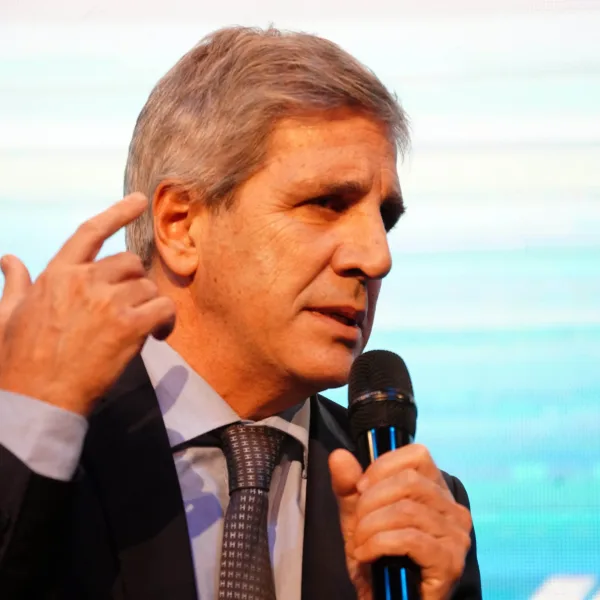 Caputo: "Milei va a ser reelecto en 2027"