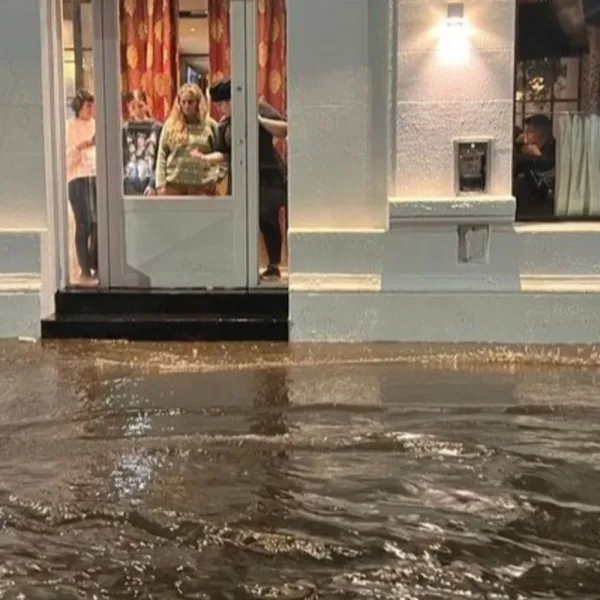 Temporal en La Plata: calles inundadas por las intensas lluvias
