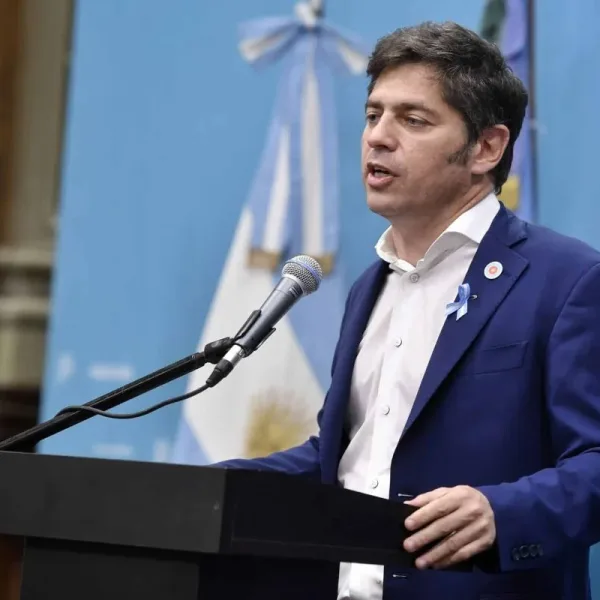 Kicillof acelera el proyecto para habilitar las reelecciones indefinidas de intendentes