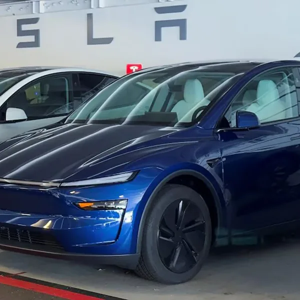 Tesla busca empleados en la Argentina
