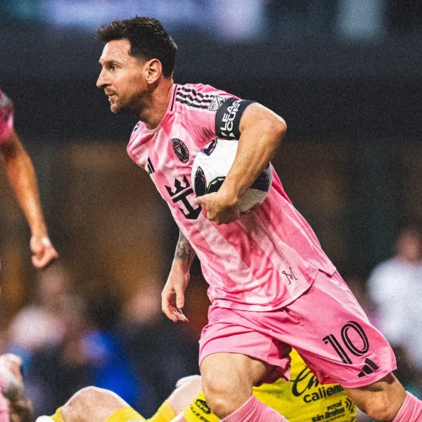 Show de Messi en Inter Miami: doblete, asistencia y nuevo récord en el triunfo por la Leagues Cup