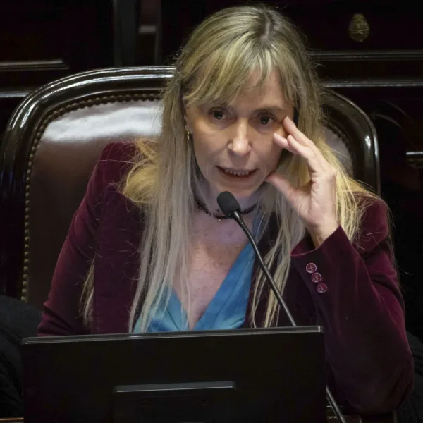 El sugestivo mensaje de Juliana Di Tullio tras la caída de dos capítulos de la Ley de Propiedad Privada