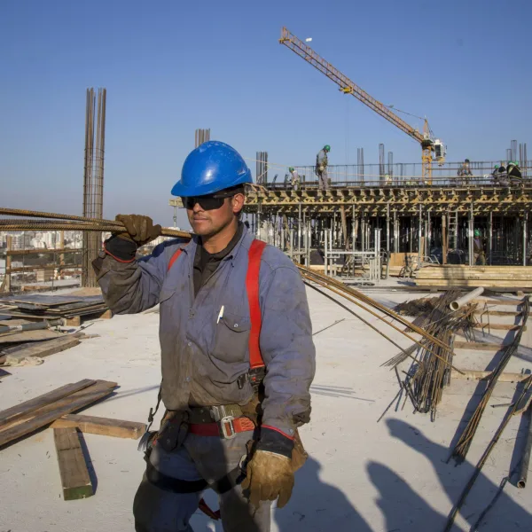La construcción cayó 4,1% en junio y registró su cuarta baja en el año