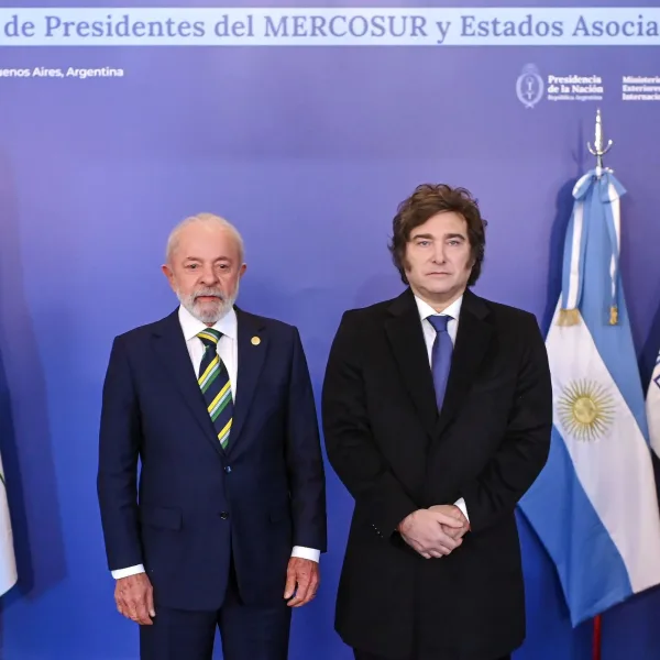 Tensión con Brasil: el embajador argentino regresó al país