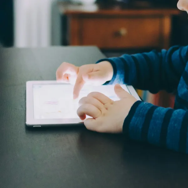 Día de las Infancias: cómo proteger celulares, consolas y otros dispositivos de ciberataques