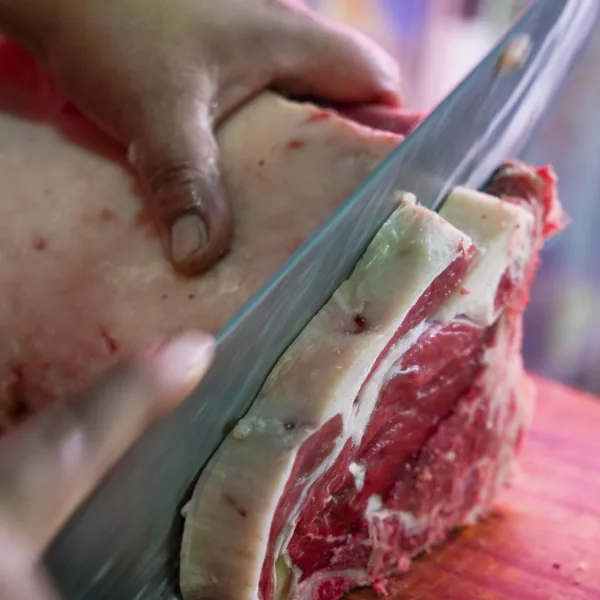 El consumo de carne cayó un 12% y tocó el nivel más bajo en más de 20 años