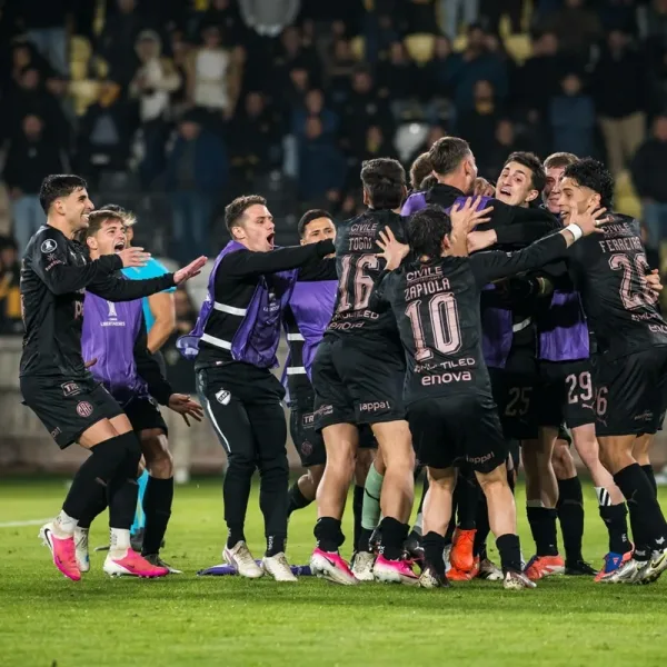 Histórico Platense: ganó por penales y está en cuartos de final de la Copa Libertadores