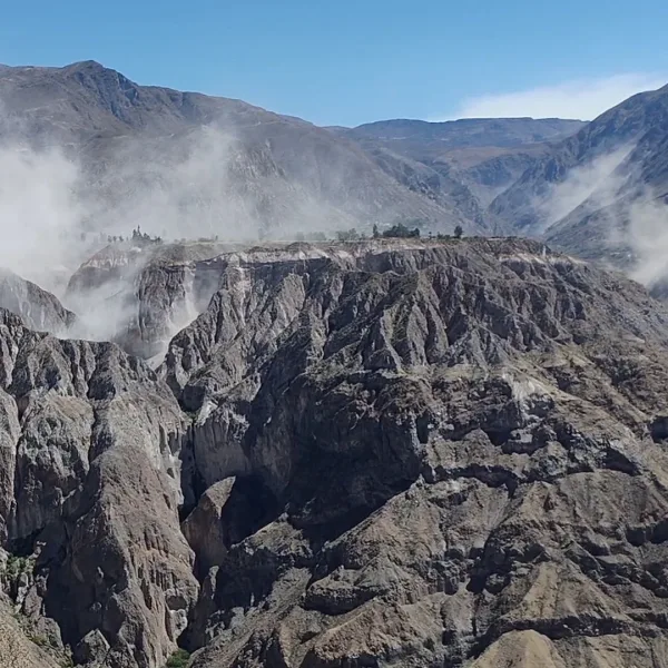 Terremoto de 7,2 en Perú: hubo una nueva réplica y relevan daños en viviendas y escuelas