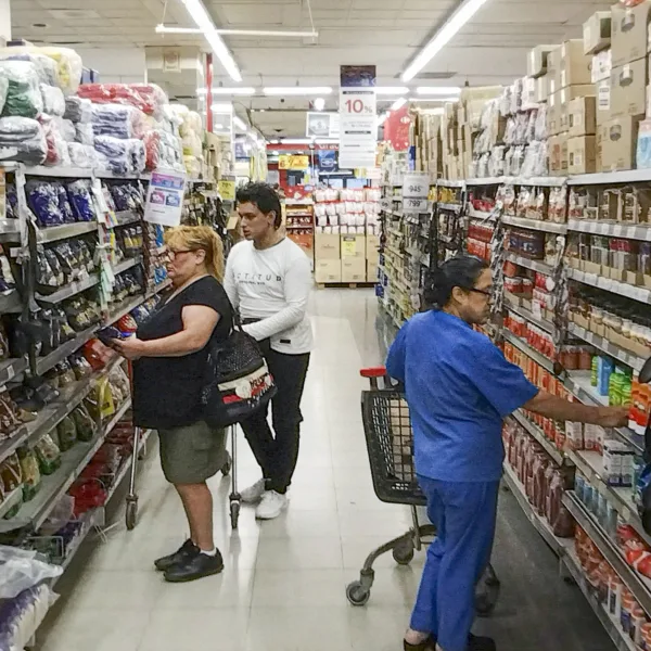 Las ventas en supermercados cayeron 9,2% respecto del promedio histórico