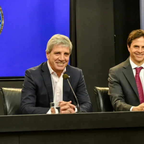 Línea de créditos hipotecarios con fondos de la ANSES; Sesión en Diputados; Argentina tiene la morosidad bancaria más alta de América Latina; y más...