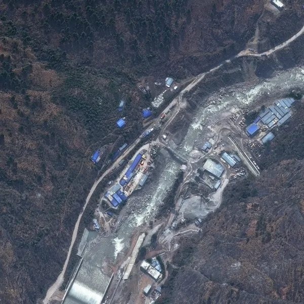 160 mil mujeres y niñas se han visto afectadas por las inundaciones en Nepal, informó la ONU