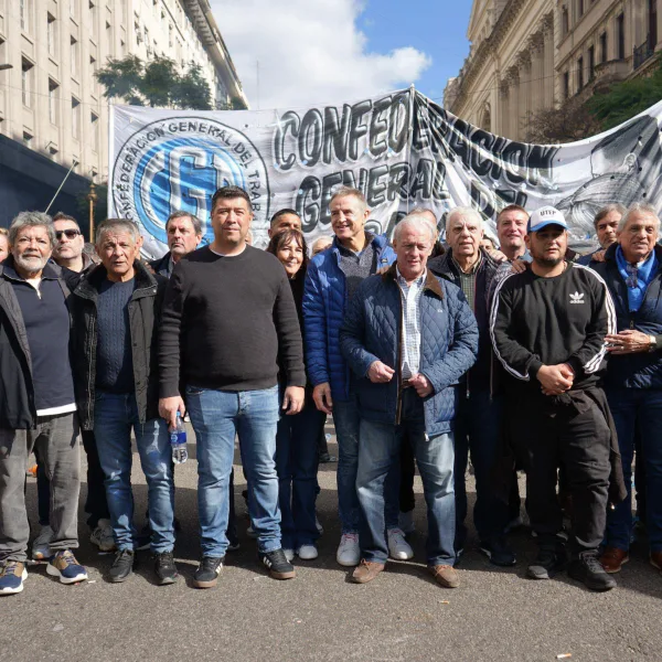 La CGT tildó de "puesta en escena" la reunión del Consejo del Salario