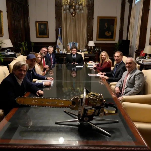 Milei con agenda tecnológica: se reunió con ejecutivos de Tesla y DayOne Data