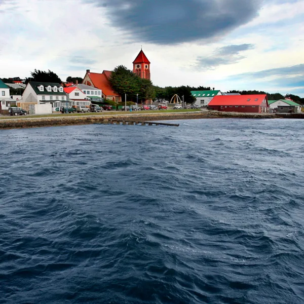 El Gobierno sancionó a 15 empresas y ejecutivos por operar en Malvinas