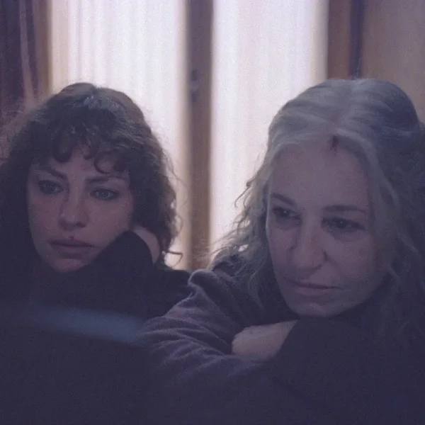 Mercedes Morán y Dolores Fonzi estrenan "Mis muertos tristes": llegó el trailer