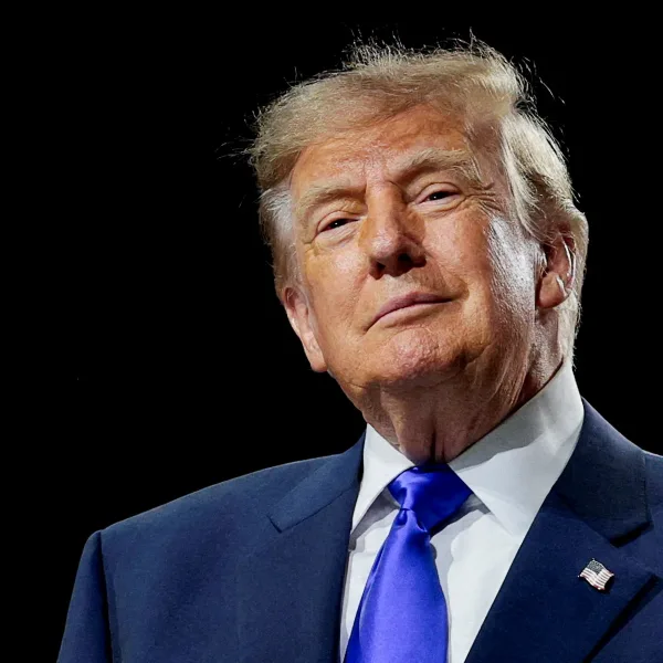 Trump promete pagar un bono de USD 5000 a cada adulto estadounidense si gana las elecciones intermedias