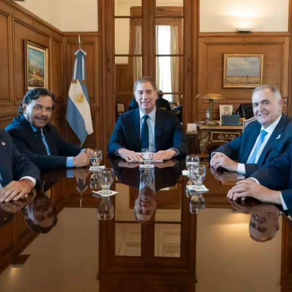Santilli con gobernadores: busca destrabar el Presupuesto 2027 y la eliminación de las PASO