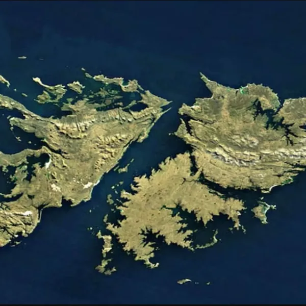 Malvinas: ingresó al Congreso el proyecto de Defensa de la Soberanía Nacional impulsado por Milei; Presupuesto 2027: cuánto recibirán las universidades y los organismos científicos y qué sectores tendrán recortes; Messi llegó a los 100 goles en Inter Miami y se consagró en la Campeones Cup y mucho más
