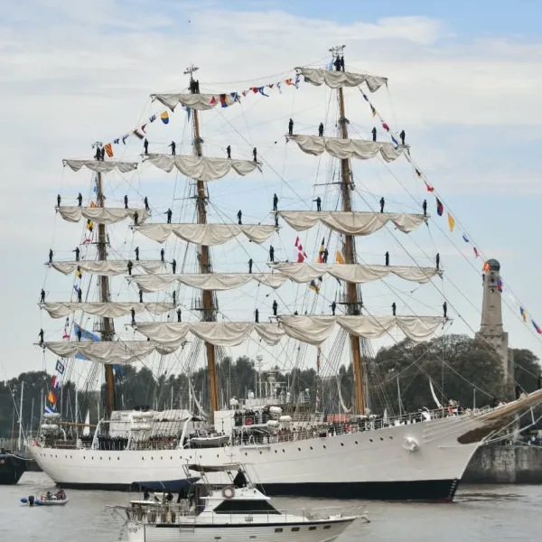 La Fragata Libertad volvió a Buenos Aires tras completar su 54° viaje