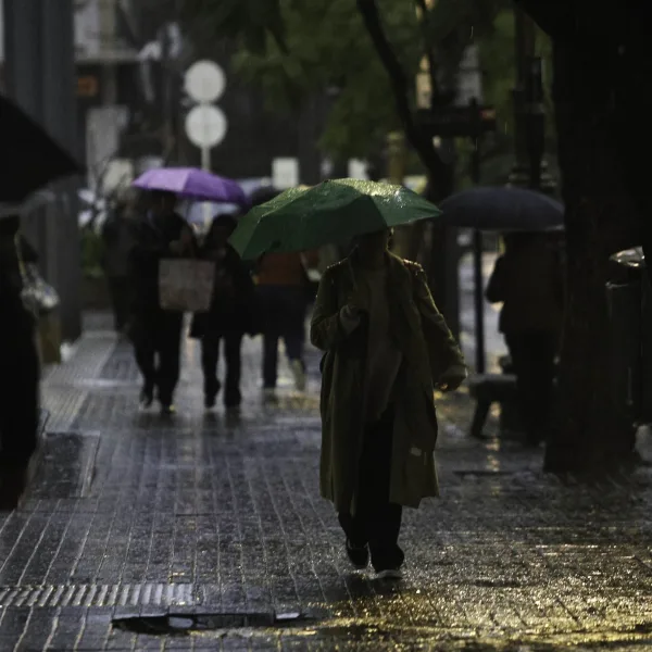 Alerta por tormentas en el AMBA y otras 17 provincias: cuándo llega la lluvia a la Ciudad