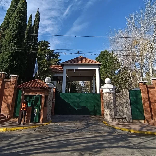 ATE confirmó la reincorporación de 12 trabajadores despedidos en la Quinta de Olivos