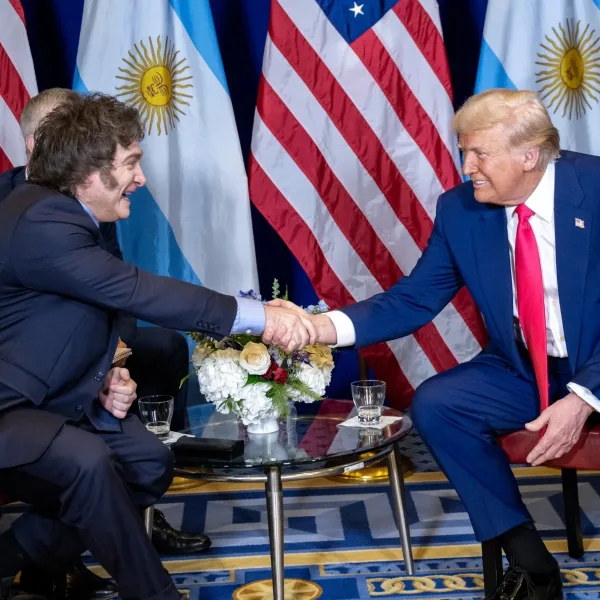 El embajador en EEUU explicó por qué no hubo bilateral entre Milei y Donald Trump
