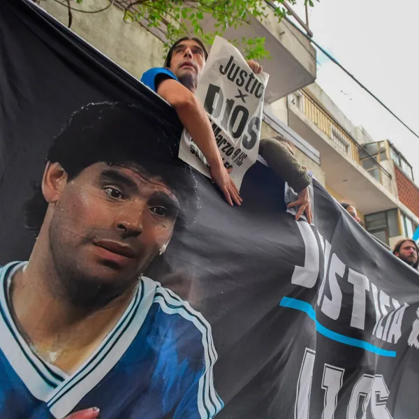 Juicio por Maradona: los acusados cerraron sus declaraciones y el juicio entra en fase decisiva