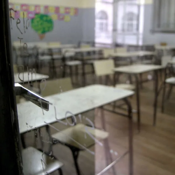 Paro docente bonaerense: reclaman seguridad en las aulas y recomposición de haberes
