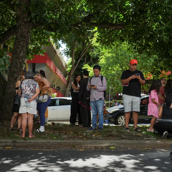 Un fuerte terremoto sacudió Panamá y fue seguido por varias réplicas
