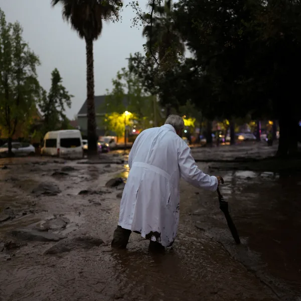 Violento alud en Santiago de Chile: autoridades declaran "estado de catástrofe"