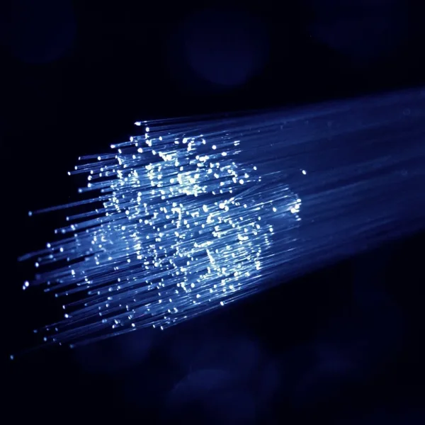 Claro ofrece su nuevo plan de Fibra de 2Gbps para hogares y empresas