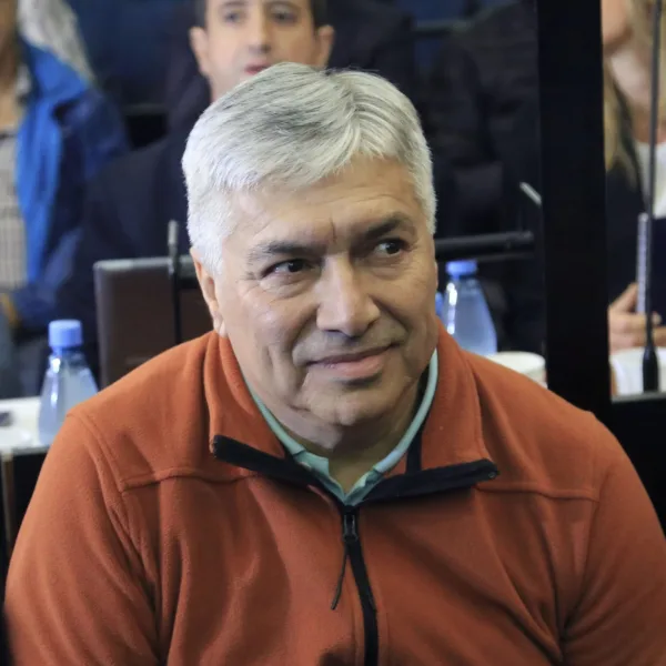 Rematan camionetas, utilitarios y obradores de la empresa de Lázaro Báez