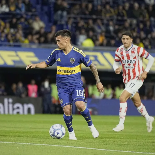 Con un doblete de Flores y un cabezazo de Di Lollo, Boca goleó a Unión en La Bombonera