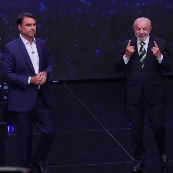 Lula y Flávio Bolsonaro abren sus secretos bancarios, fiscales y telefónicos en la previa del balotaje